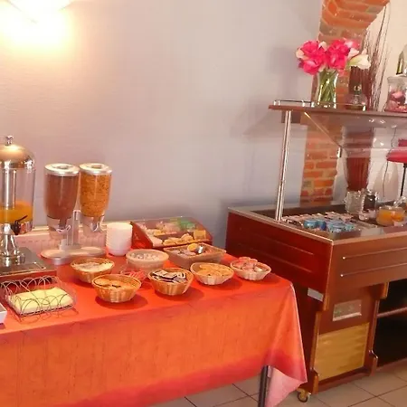 Logis - Les Paturelles 2* Avesnelles