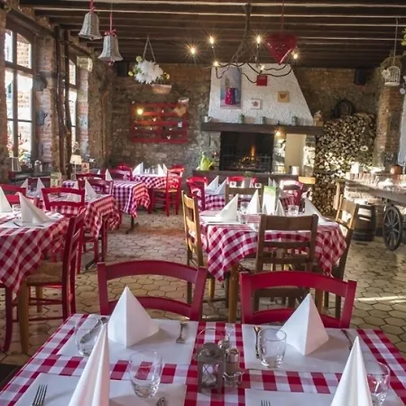 Ξενοδοχείο Logis - Les Paturelles