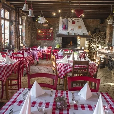 Hotell Logis - Les Paturelles Avesnelles