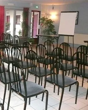 Hotel Logis - Les Paturelles 2*
