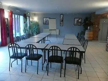 Hotell Logis - Les Paturelles
